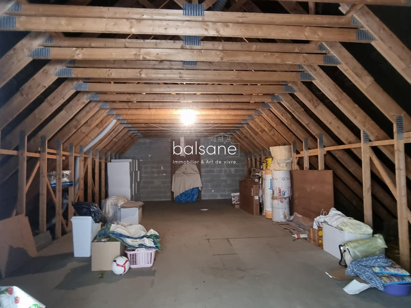 Maison contemporaine - 215 m² - 9 pièces