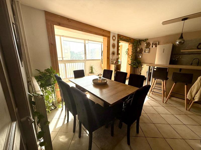 Appartement - 84 m² - 4 pièces