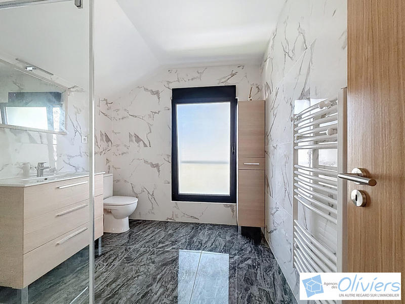 Maison - 110 m² - 6 pièces