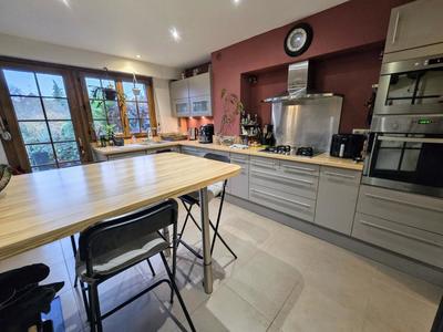 Maison - 145 m² - 7 pièces