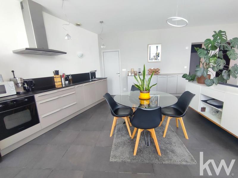 Appartement - 120 m² - 4 pièces