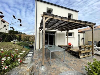 Maison - 88 m² - 5 pièces