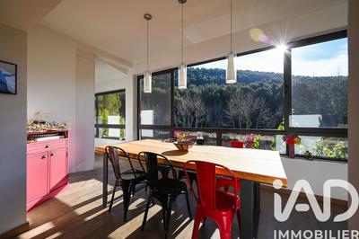 Appartement - 98 m² - 4 pièces