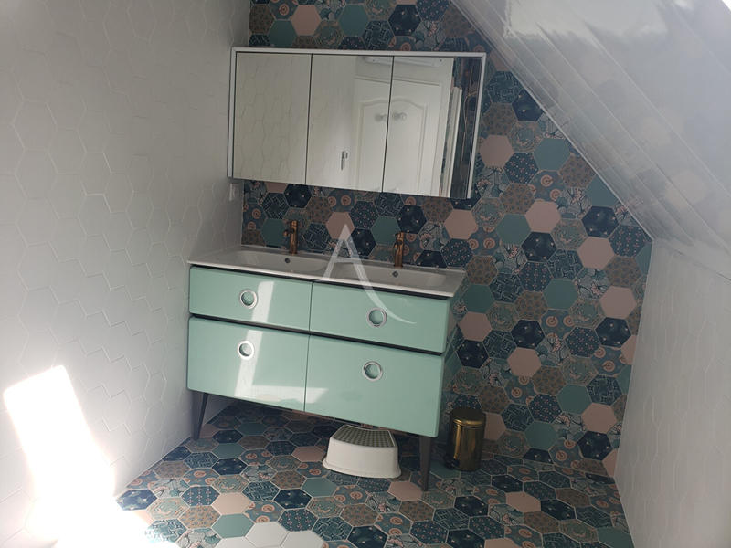 Maison - 123 m² - 6 pièces