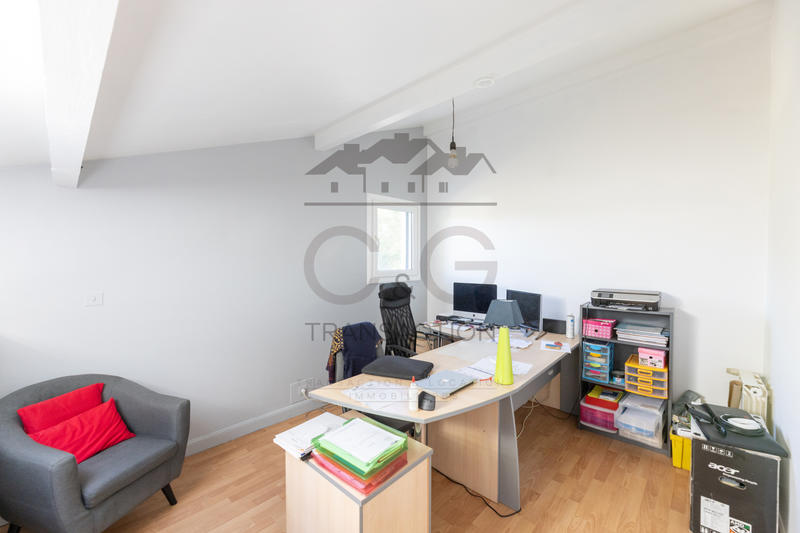 Maison - 159 m² - 6 pièces