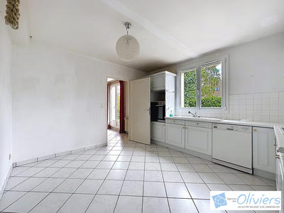 Maison - 171 m² - 7 pièces