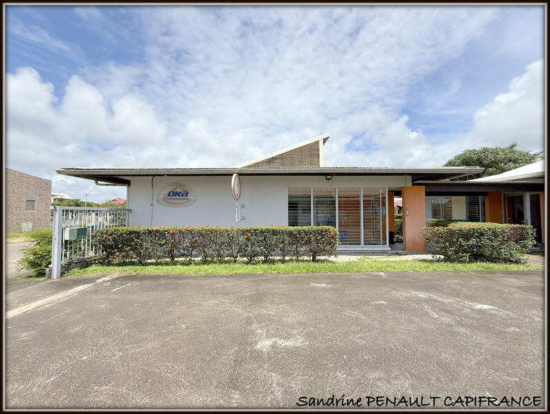 Bureau - 457 m² - 18 pièces