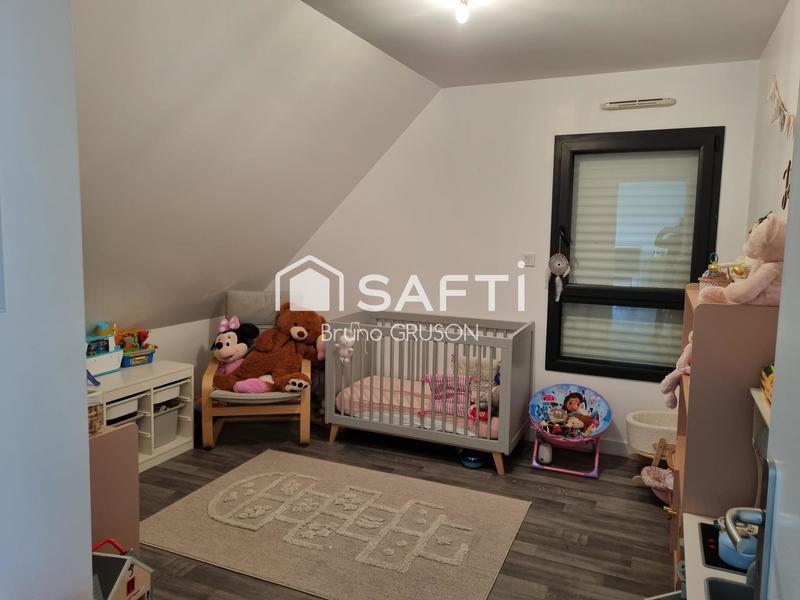 Maison - 99 m² - 6 pièces