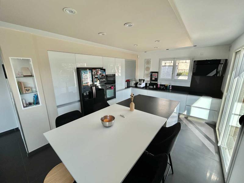 Maison - 153 m² - 6 pièces