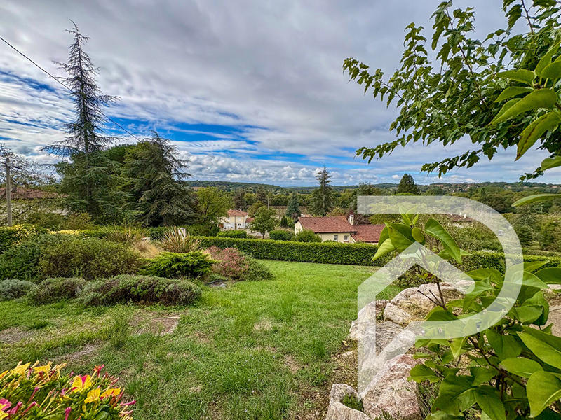 Maison - 136 m² - 7 pièces