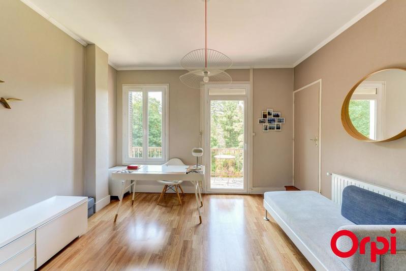 Maison - 200 m² - 6 pièces