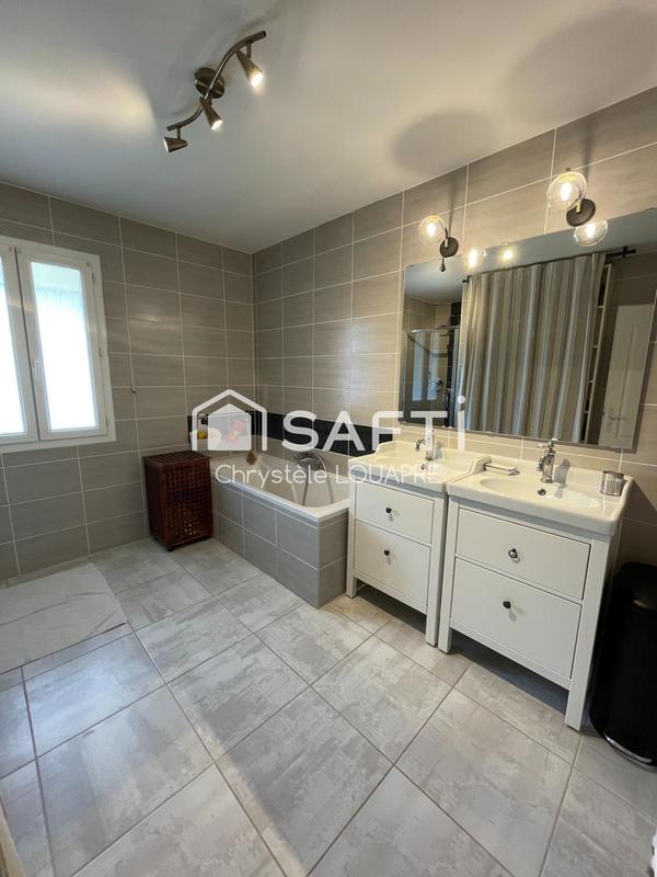 Maison - 180 m² - 6 pièces