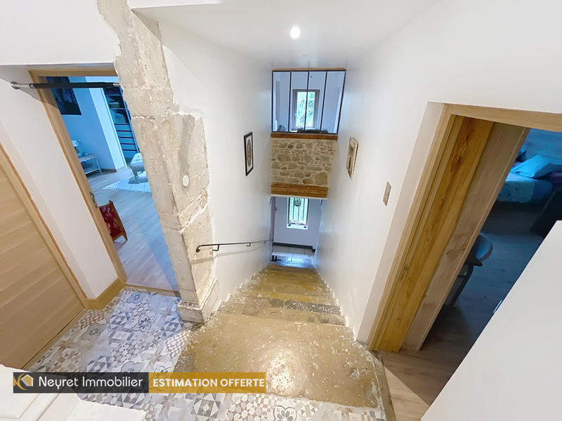 Maison - 267 m² - 6 pièces