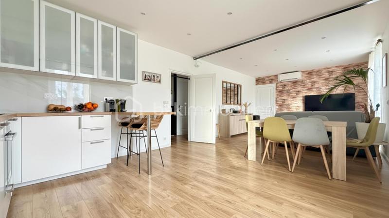 Duplex - 92 m² - 5 pièces