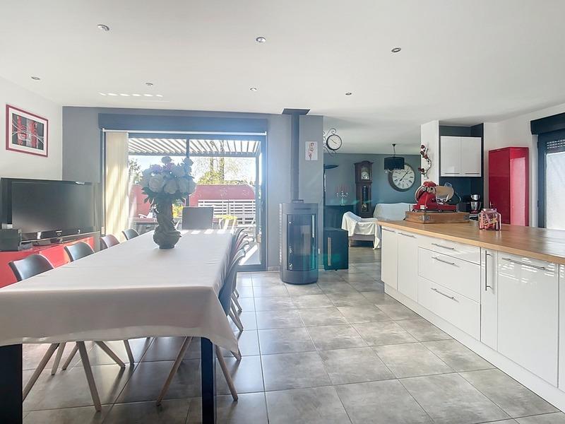 Maison - 121 m² - 5 pièces