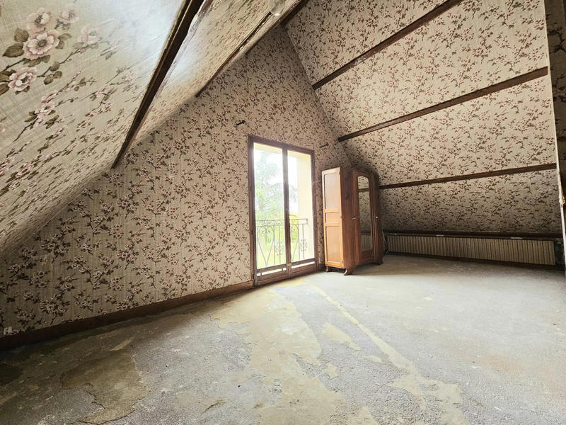 Maison - 165 m² - 8 pièces