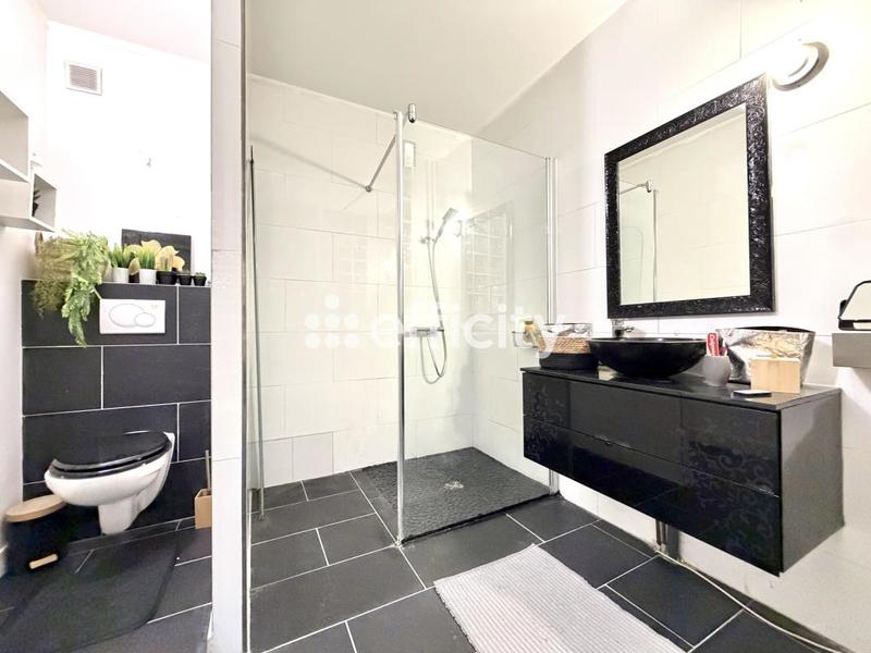 Appartement - 92 m² - 4 pièces