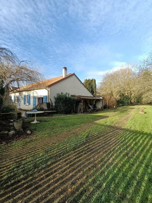 Maison traditionnelle - 80 m² - 5 pièces