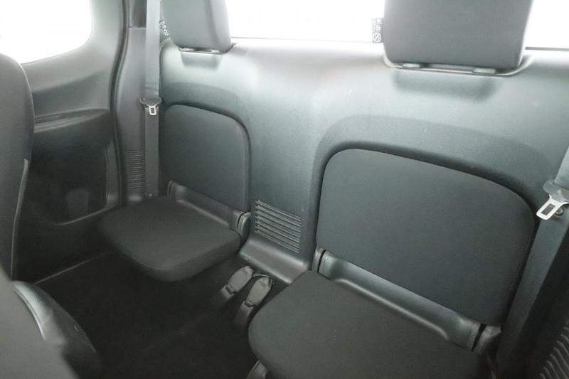 Nissan Navara King-Cab 2.3 dCi n-Connecta 163 ch