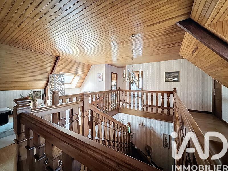 Maison - 186 m² - 5 pièces