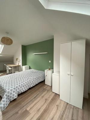 Chambre - 30 m² - 8 pièces