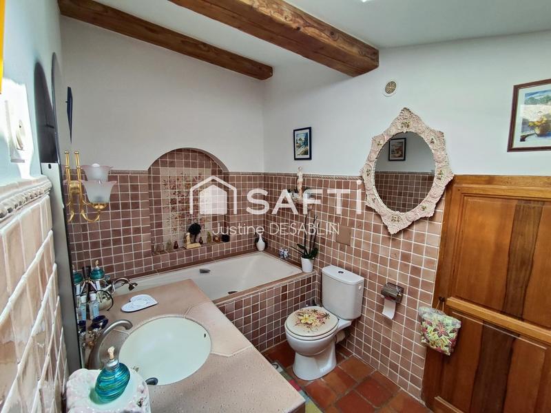 Maison - 137 m² - 5 pièces