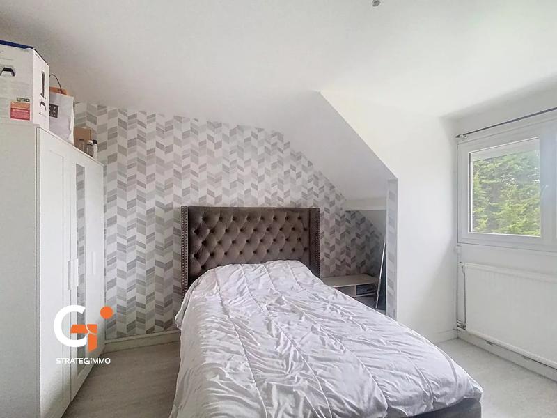 Maison - 198 m² - 7 pièces