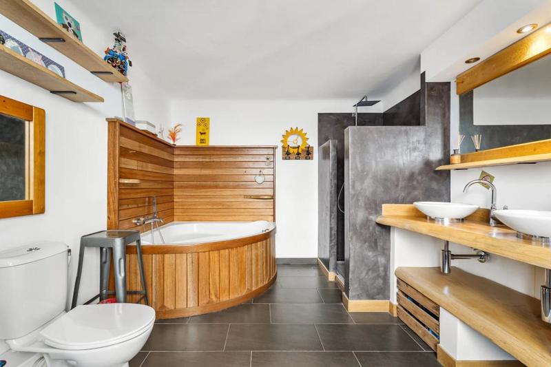 Appartement - 90 m² - 3 pièces