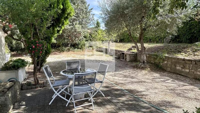 Villa - 100 m² - 5 pièces