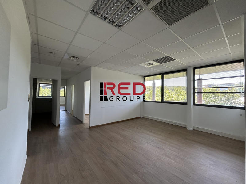 Bureau - 121 m²