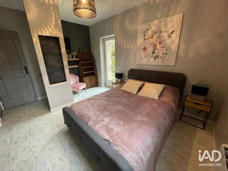 Maison - 332 m² - 6 pièces