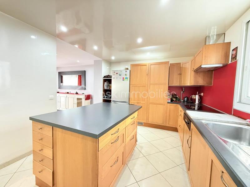 Maison - 108 m² - 6 pièces