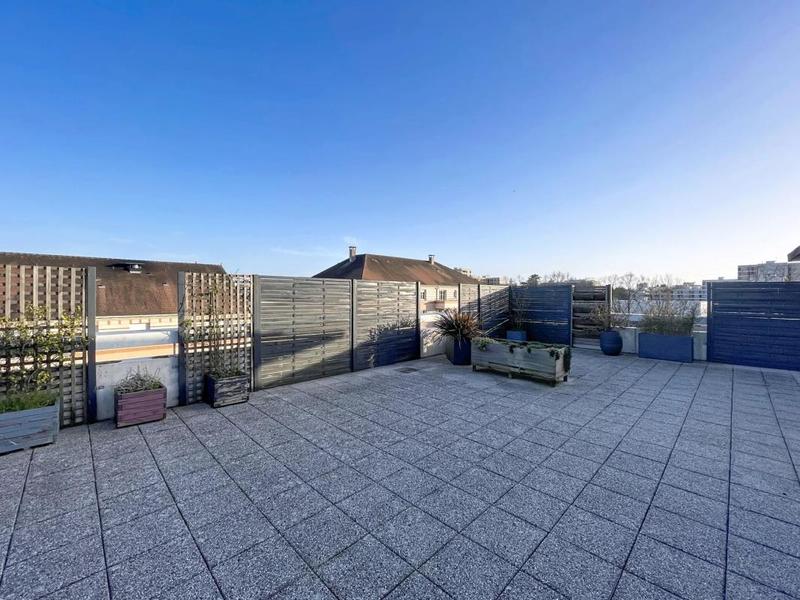 Appartement - 81 m² - 4 pièces