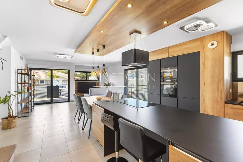 Appartement - 112 m² - 4 pièces