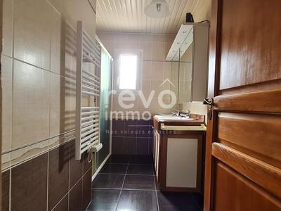 Maison - 158 m² - 8 pièces