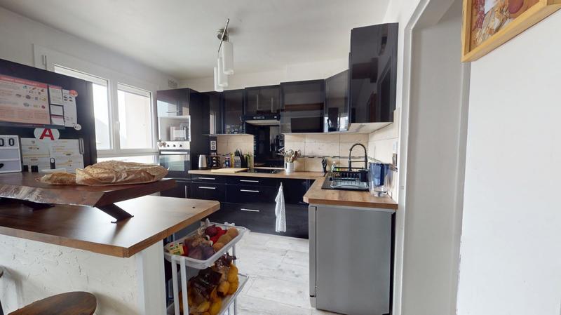 Appartement - 77 m² - 4 pièces