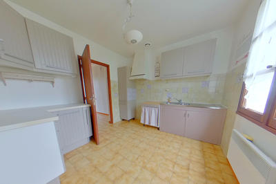 Maison - 83 m² - 4 pièces