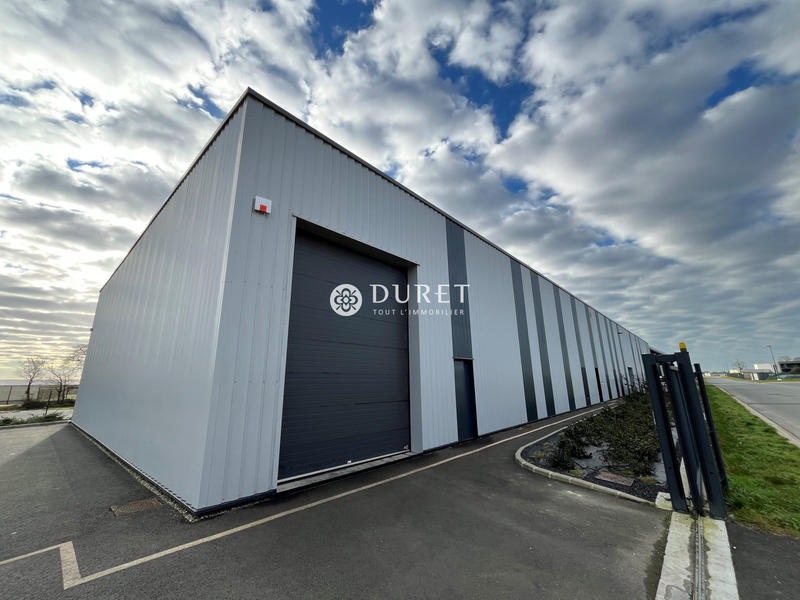 Local d'activités - 568 m²