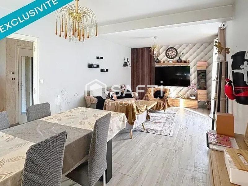 Maison - 90 m² - 5 pièces