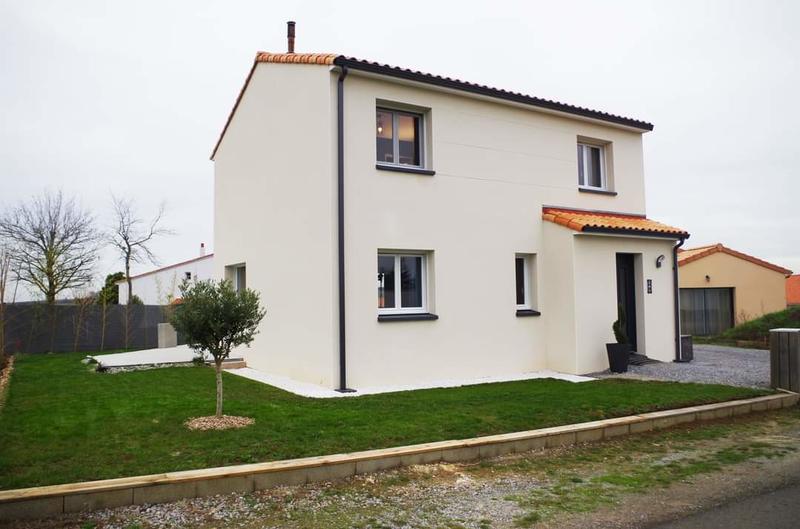 Maison - 80 m² - 4 pièces