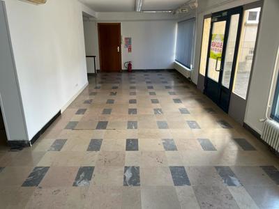 Services - 89 m² - 3 pièces