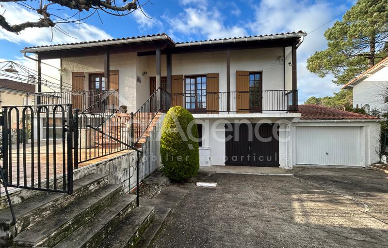 Maison - 161 m² - 7 pièces