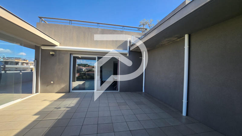 Appartement - 85 m² - 3 pièces