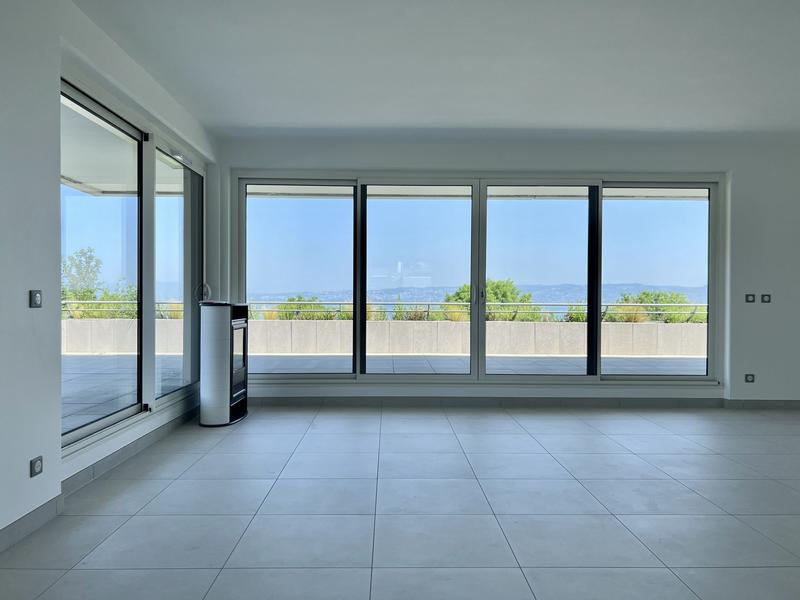 Appartement - 224 m² - 5 pièces