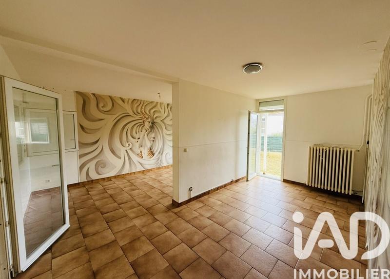 Maison - 90 m² - 5 pièces