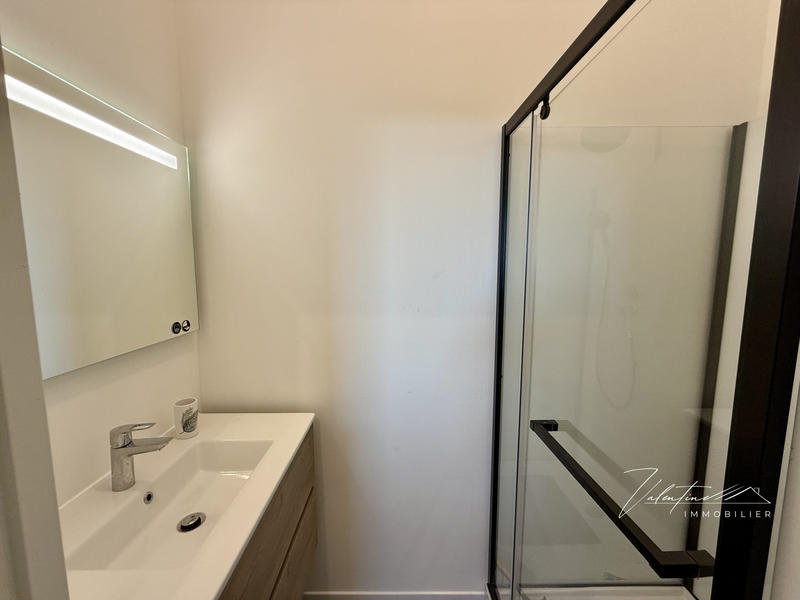 Maison - 277 m² - 8 pièces