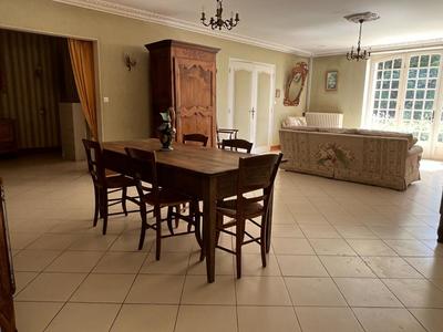 Maison - 190 m² - 6 pièces