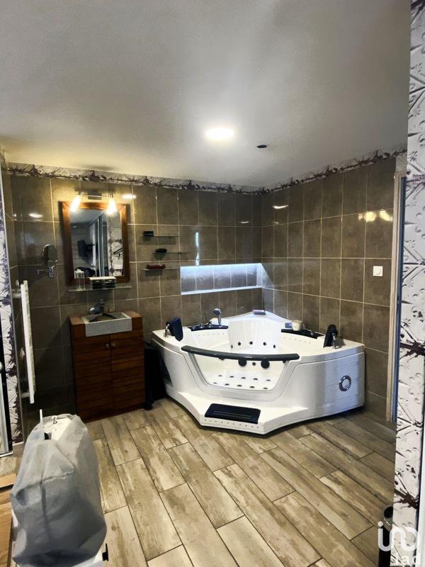 Local commercial - 413 m²