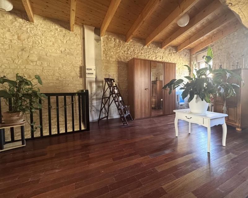 Maison - 155 m² - 5 pièces