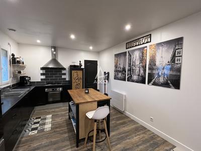 Maison - 103 m² - 6 pièces